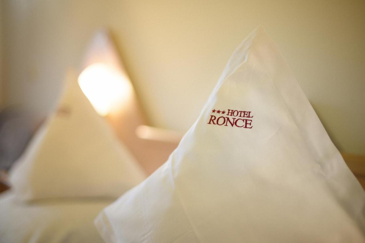 Hotel Ronce Ортизеи Экстерьер фото