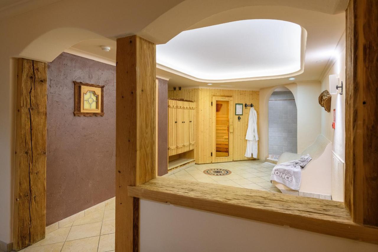 Hotel Ronce Ортизеи Экстерьер фото
