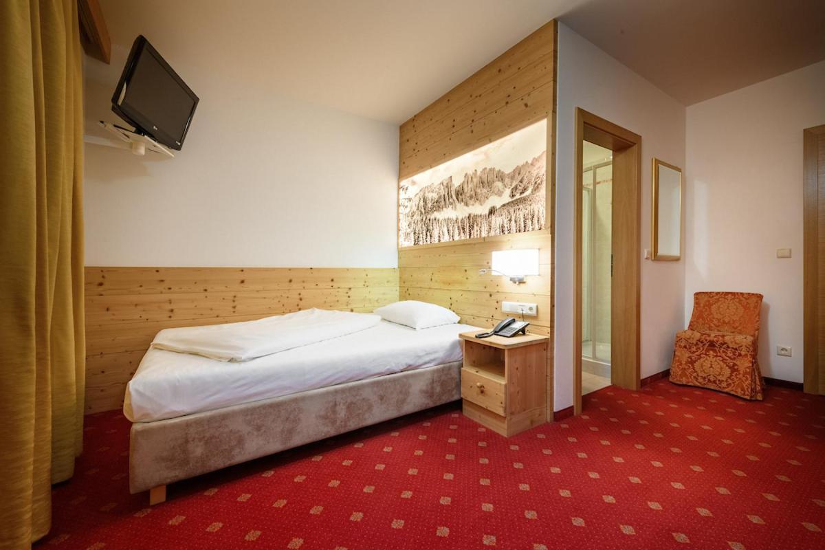 Hotel Ronce Ортизеи Экстерьер фото